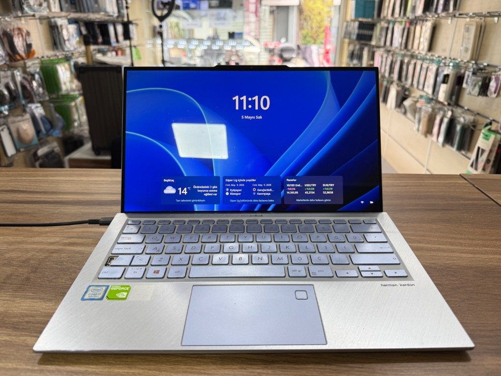 Asus ZenBook UX392F 2. EL Bilgisayar - Detay 2
