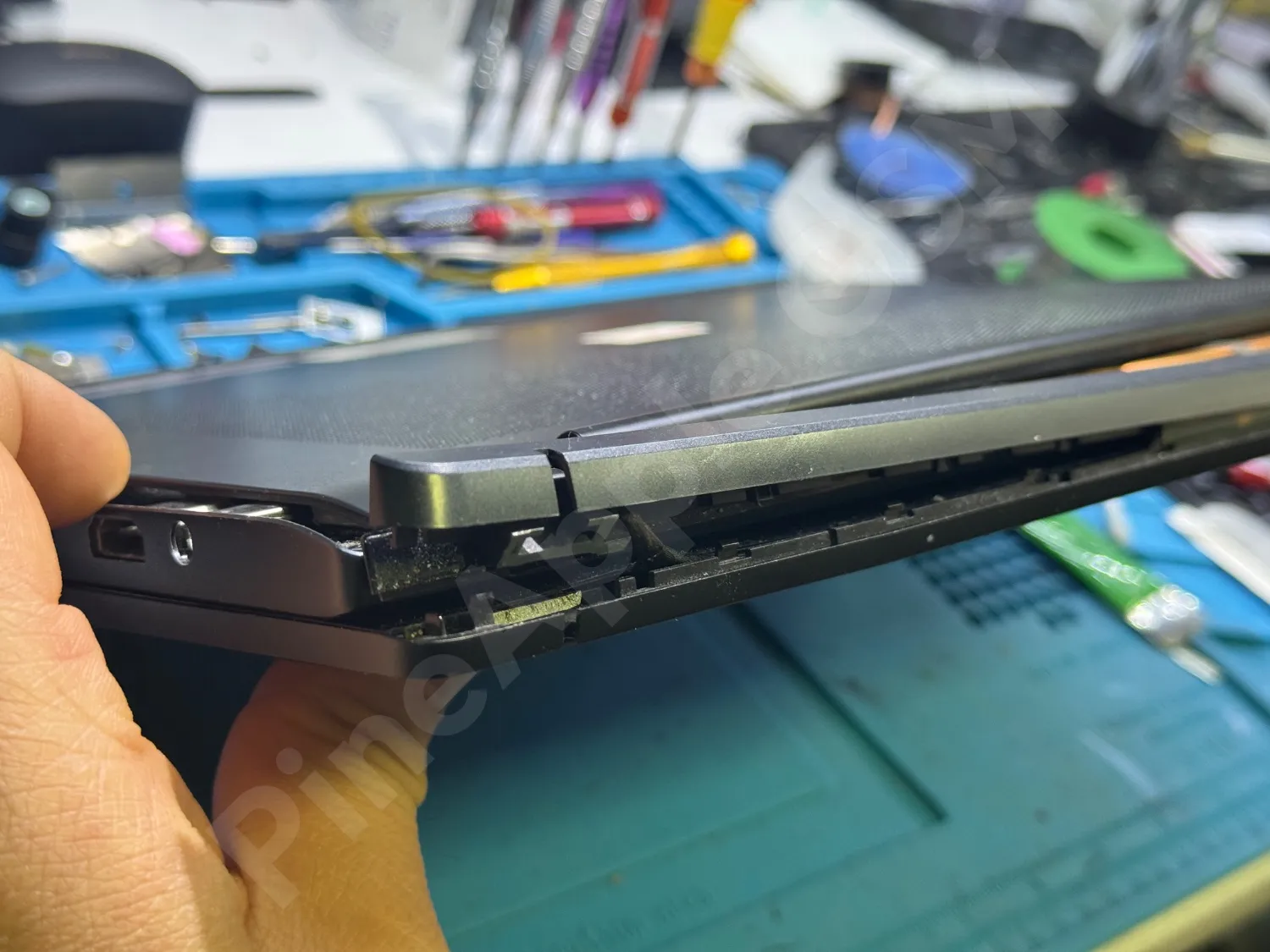 MSI 14 B10MW MENTEŞE TAMİRİ Öncesi