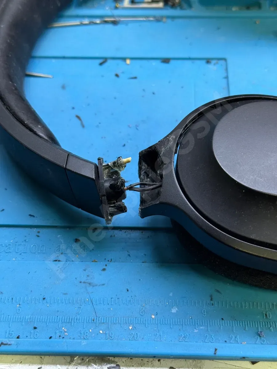 Razer Barracuda Kulaklık Tamiri Öncesi