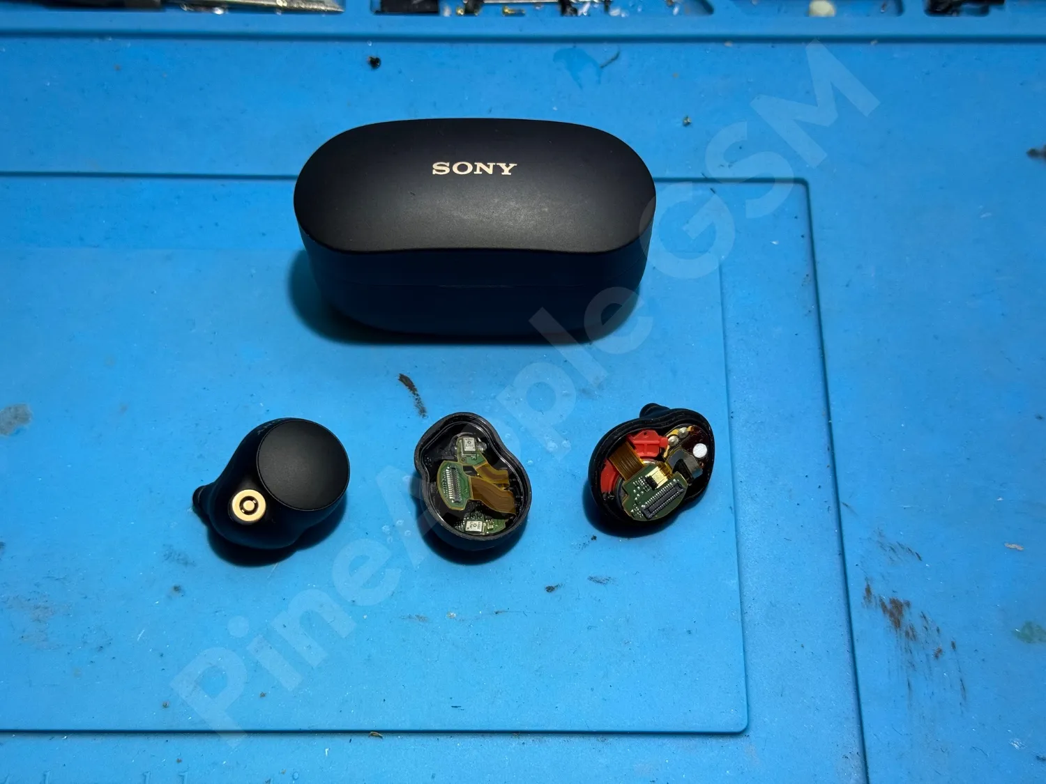 Sony WF-1000 XM 4 Kulaklık Pil Değişimi Öncesi